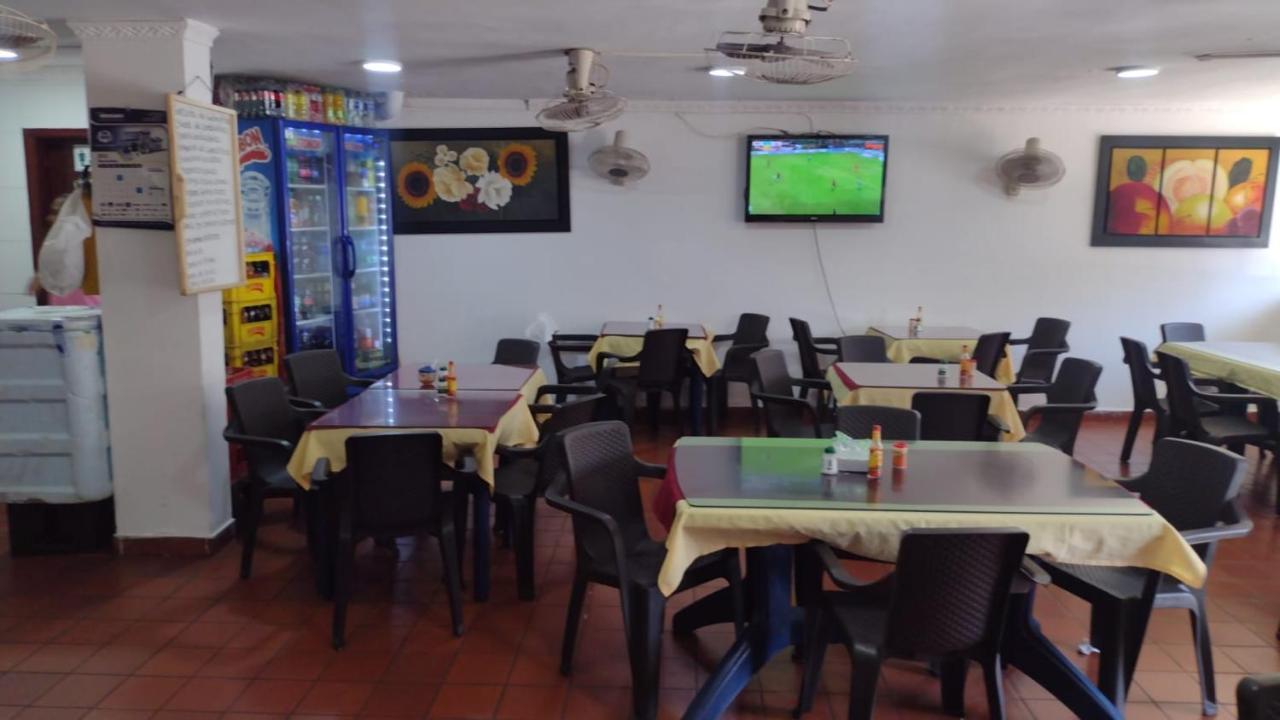 Hotel Danes Barranquilla Баранкила Екстериор снимка