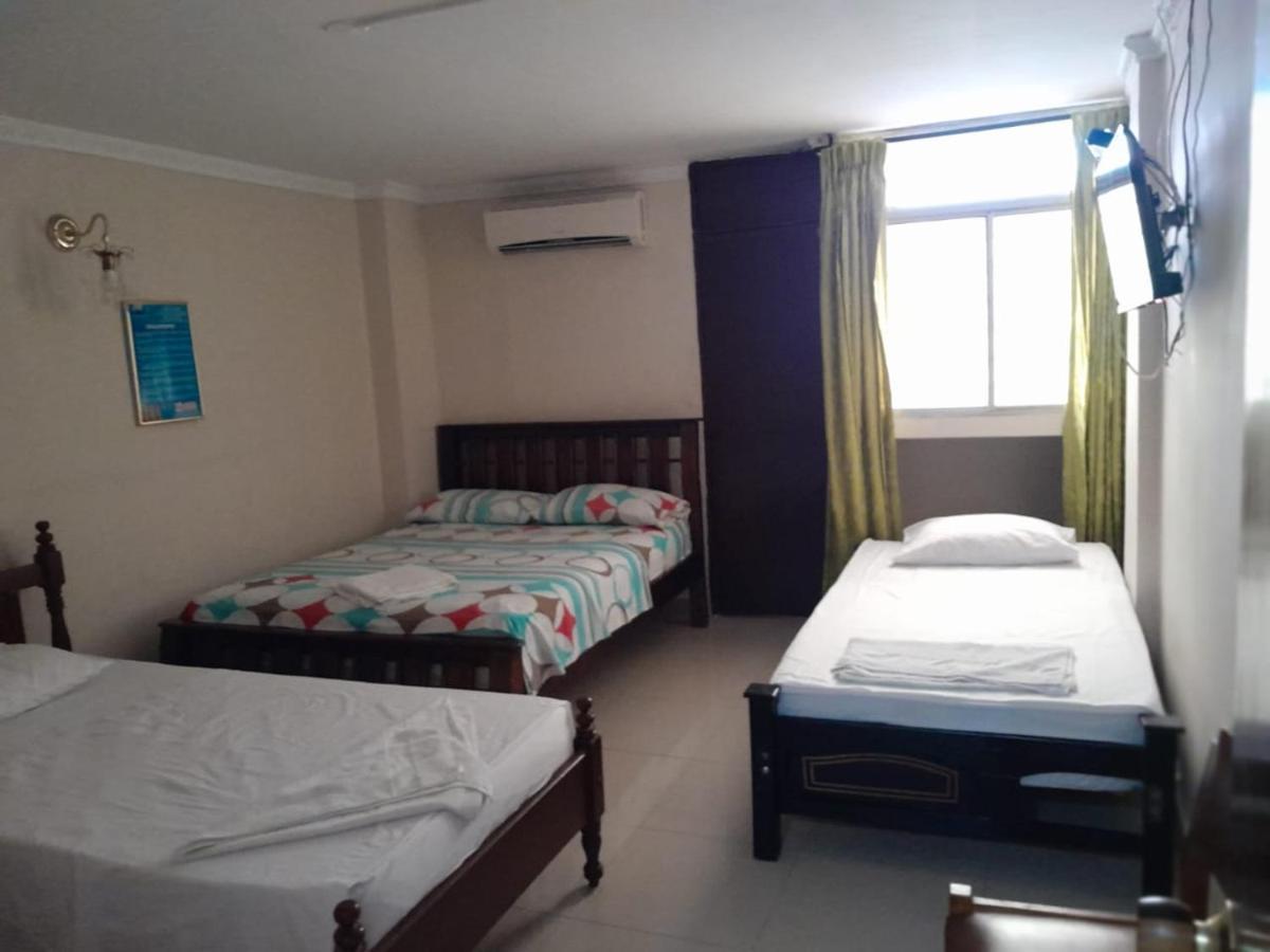 Hotel Danes Barranquilla Баранкила Екстериор снимка