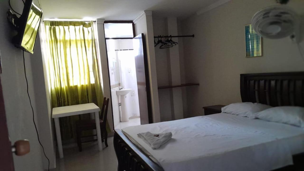 Hotel Danes Barranquilla Баранкила Екстериор снимка