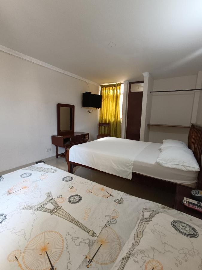 Hotel Danes Barranquilla Баранкила Екстериор снимка