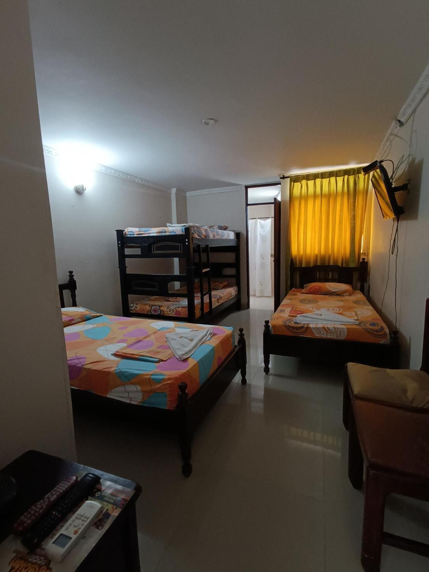 Hotel Danes Barranquilla Баранкила Екстериор снимка